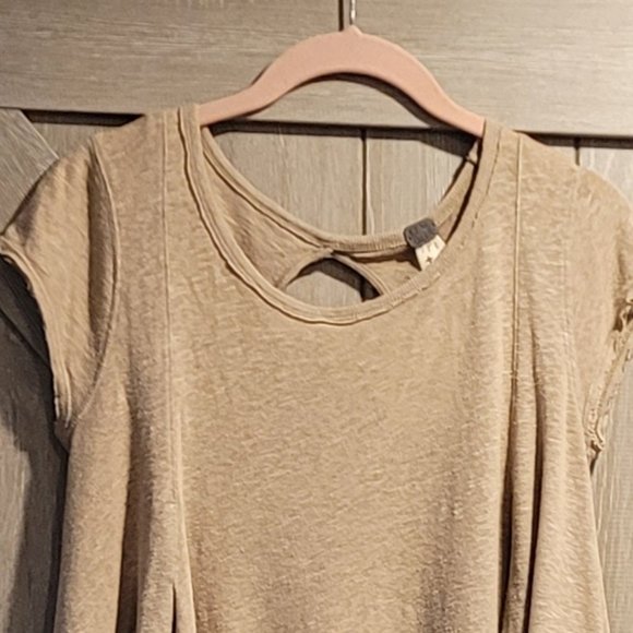 FREE PEOPLE summer top, size XS ( fits up to L), taupe color - Picture 3 of 6
